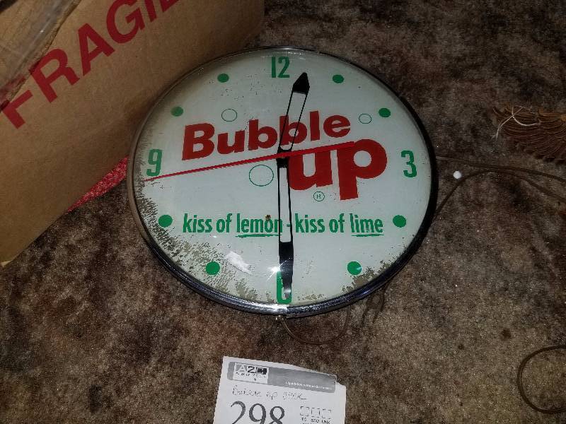 lot 298 image: Bubble Up Clock