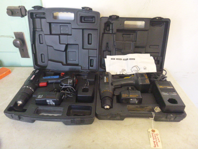 lot 13 image: 2 Craftsman Cordless Drills