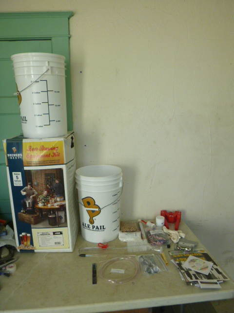 lot 50 image: Brewers Best Beer Brewing Kit