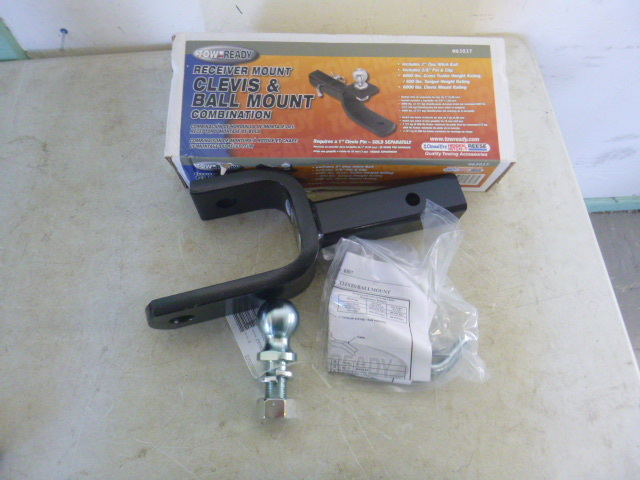 lot 67 image: Tow Ready Receiver Mount Clevis & Ball Mount Combination
