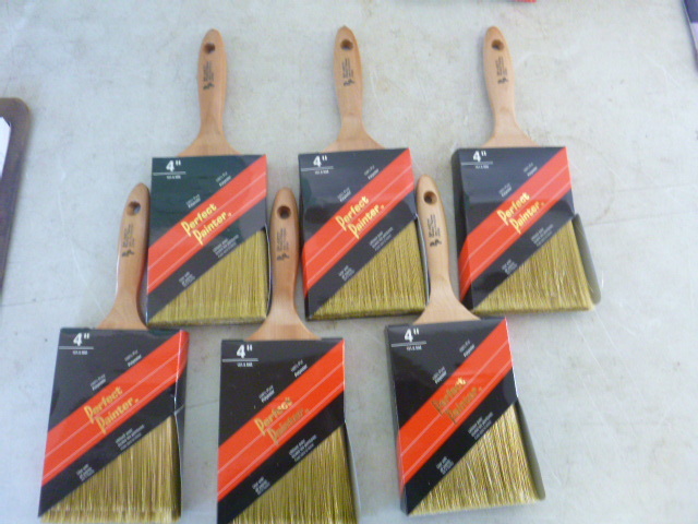 lot 77 image: 6 Polyester Paint Brushes
