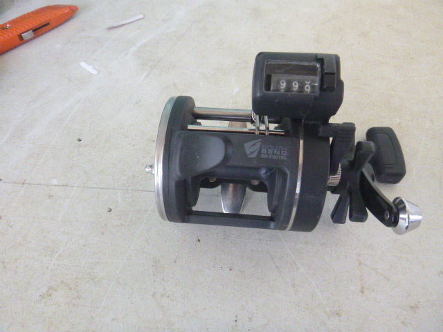 lot 87 image: South Bend Fishing Reel