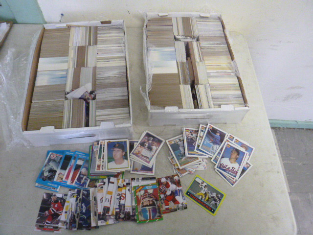 lot 131 image: Miscellaneous Sports Cards
