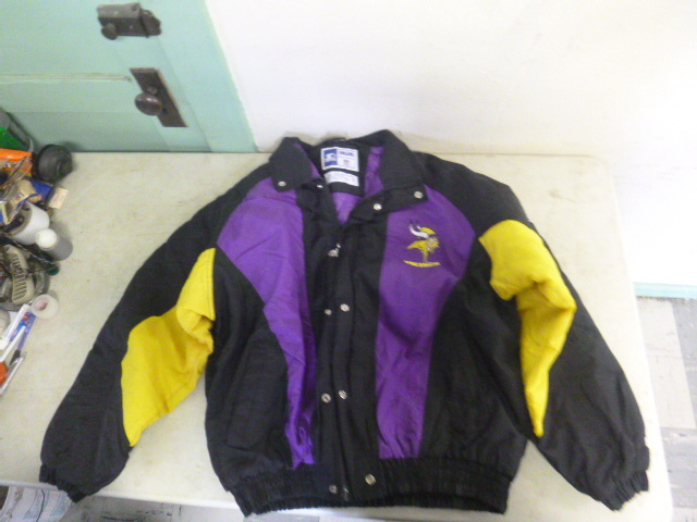 lot 140 image: Minnesota Vikings Jacket