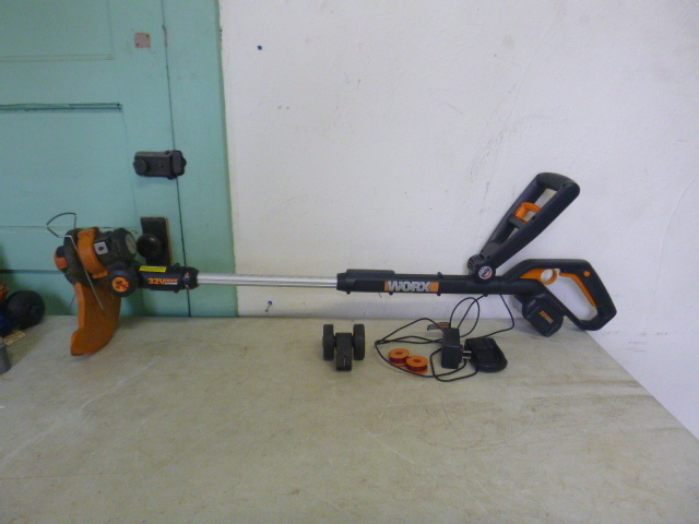 lot 157 image: Worx Weed Whip