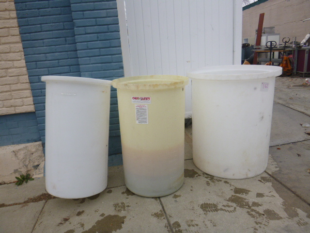lot 162 image: Plastic Containers