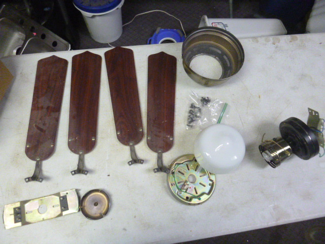 lot 179 image: Ceiling Light Fan