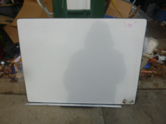 lot 195 image: Marker Board