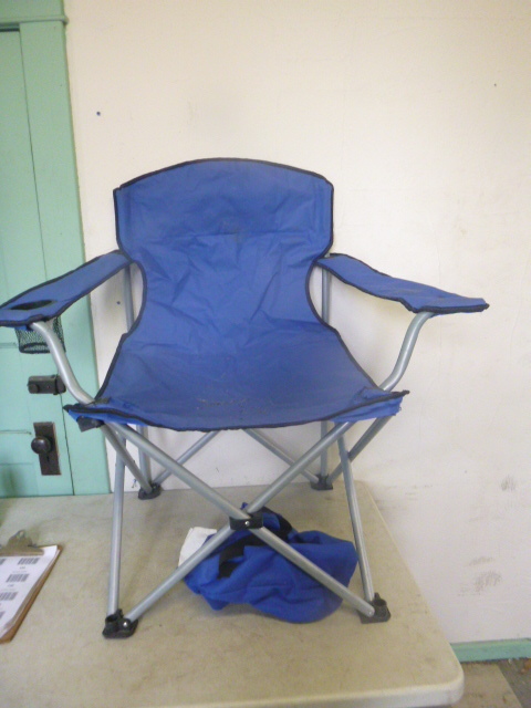 lot 198 image: Outdoor Folding Chair