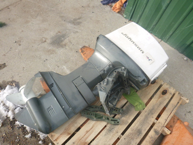 lot 3 image: Johnson 55 Horse Power Boat Motor