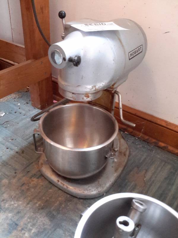lot 15 image: Hobart small mixer  Mixer with bowl and paddles as shown