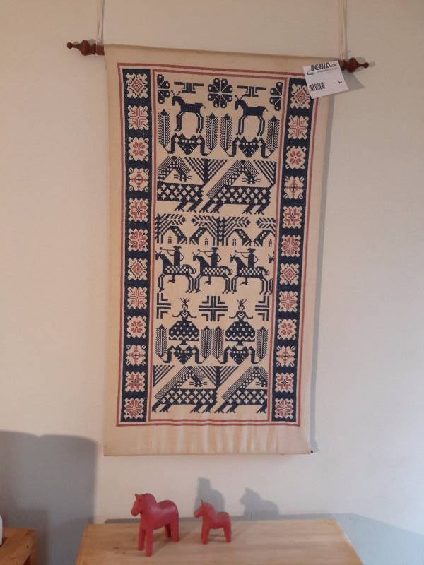 lot 54 image: Swedish Wall hanging and two wood DALA HORSES