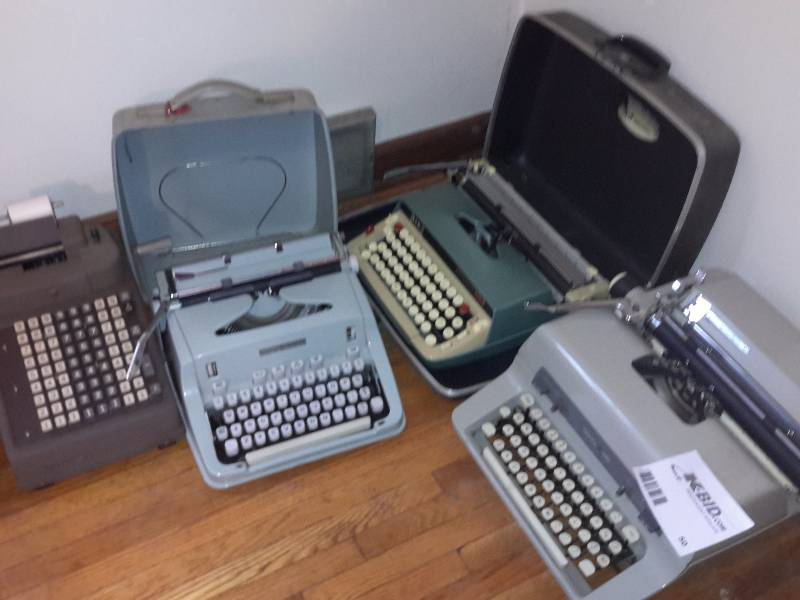 lot 50 image: Misc. Typewriters and adding machine.