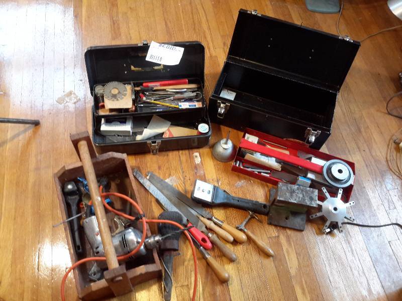 lot 52 image: Misc. Tool items as pictured