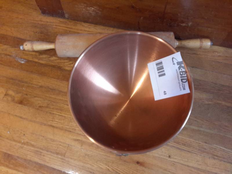 lot 48 image: Copper bowl and LARGE rolling pin