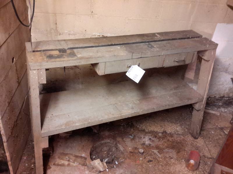 lot 72 image: Nice saw horsework benchstorage drawer bench