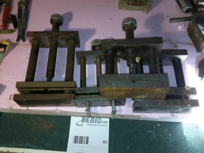 lot 83 image: 4 Tooling Vises..