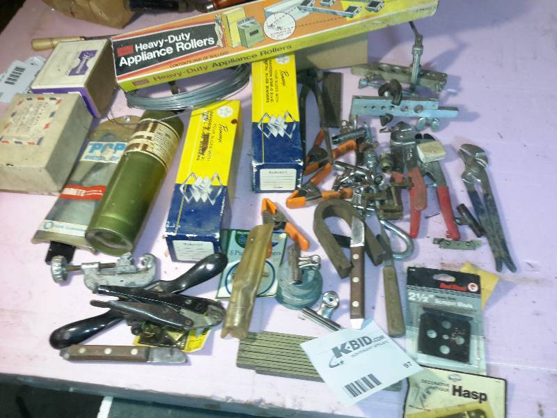 lot 97 image: Misc. items from the work bench as shown.