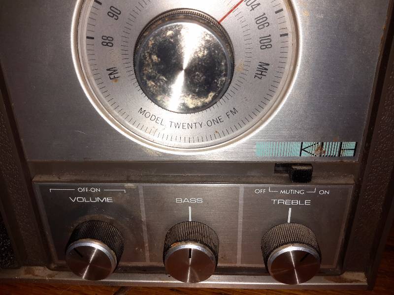 lot 67I image: KLH Radio.. Works very well