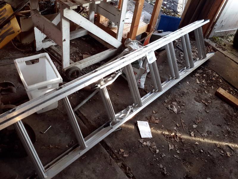 lot 119 image: 16 foot, Werner Extension ladder