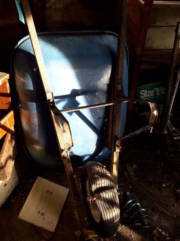 lot 125 image: Wheel Barrow