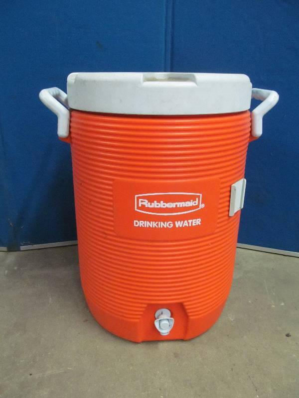 lot 14 image: water cooler