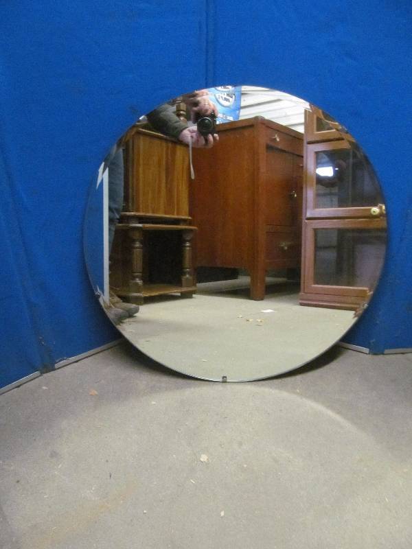 lot 25 image: mirror