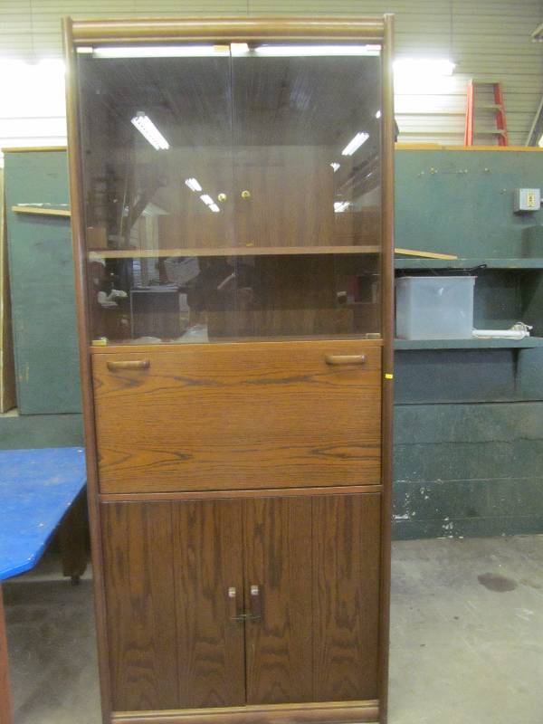 lot 49 image: shelf