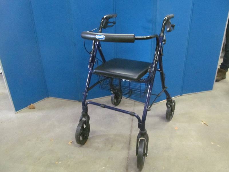 lot 53 image: walker