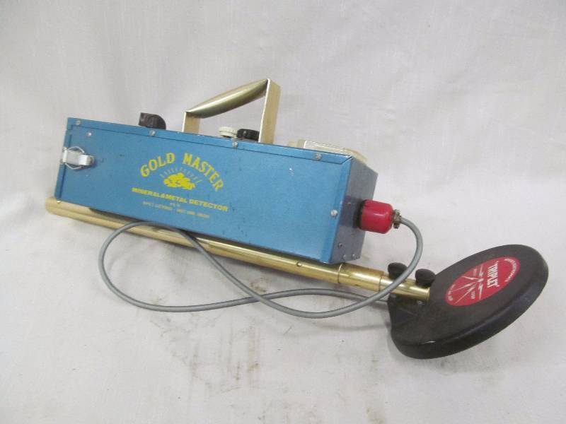 lot 95 image: Gold master detector