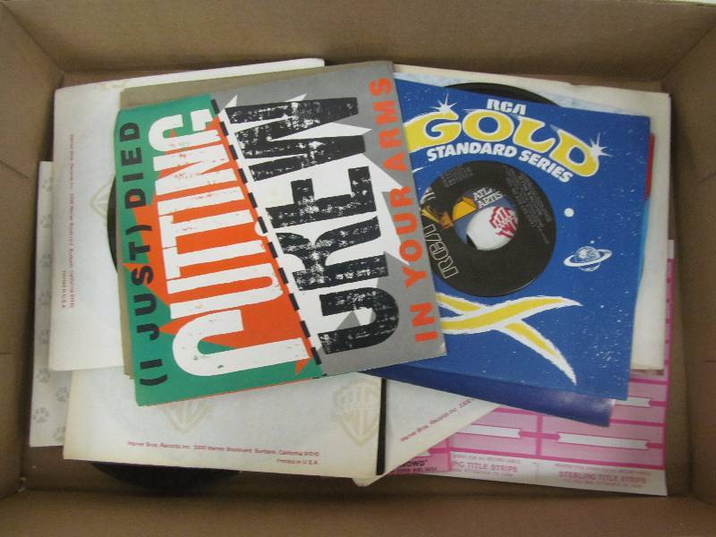lot 122 image: records 45s