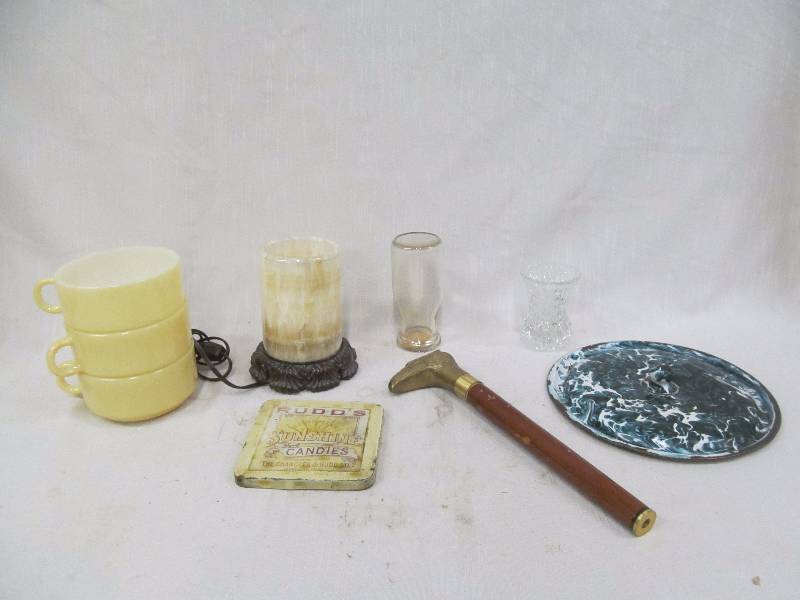 lot 129 image: cane top, lid, night lite