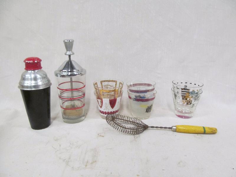 lot 132 image: drink glasses