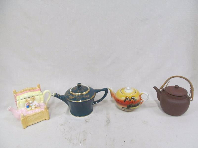 lot 156 image: teapots