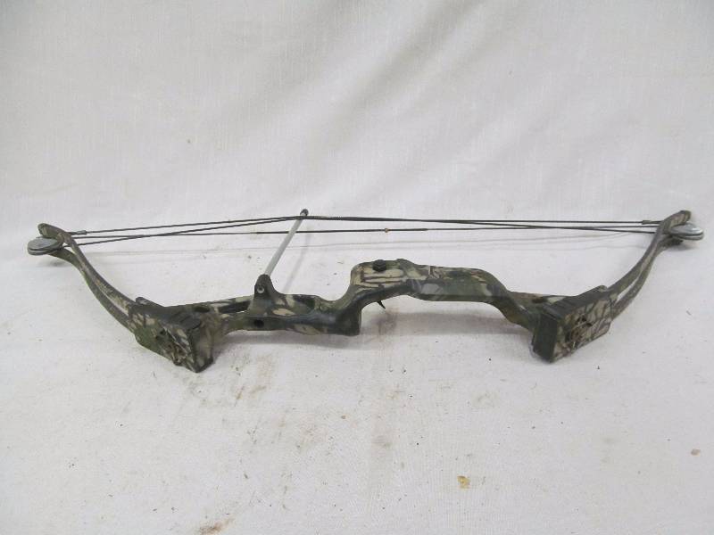 lot 208 image: bow