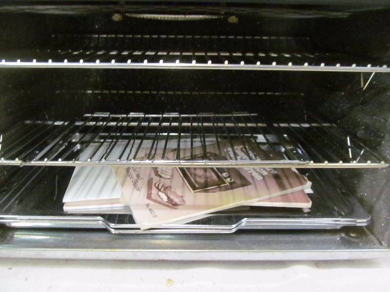 lot 227 image: convection oven