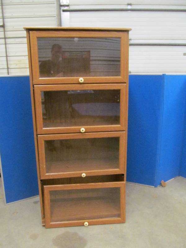 lot 233 image: bookcase