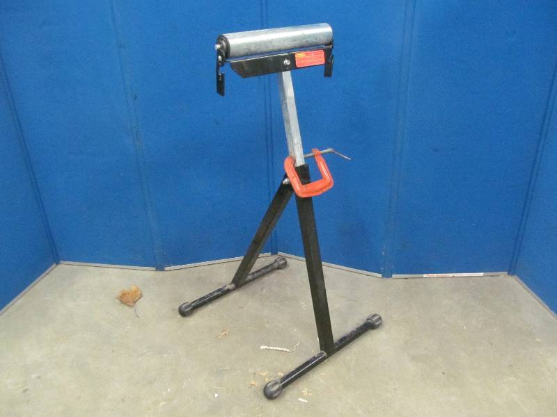 lot 241 image: handy roller