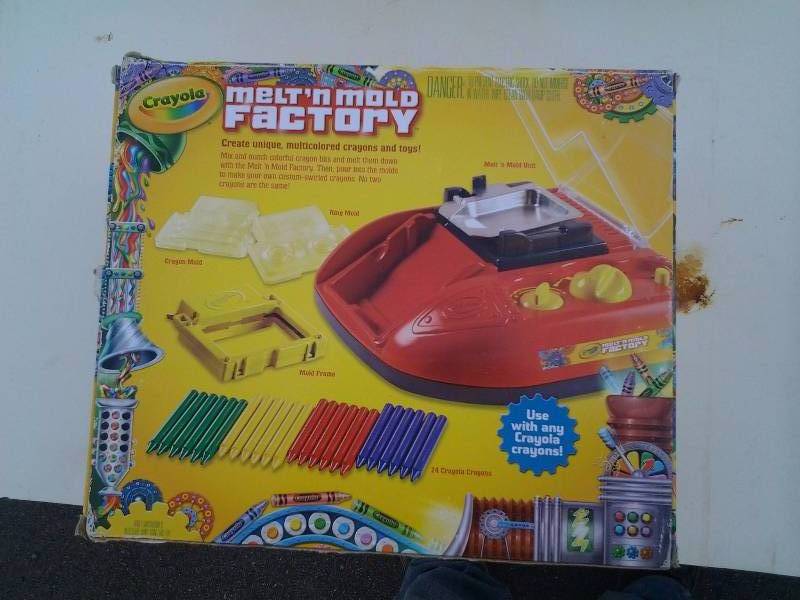 lot 20 image: Melt N Mold Factory (Unopened)