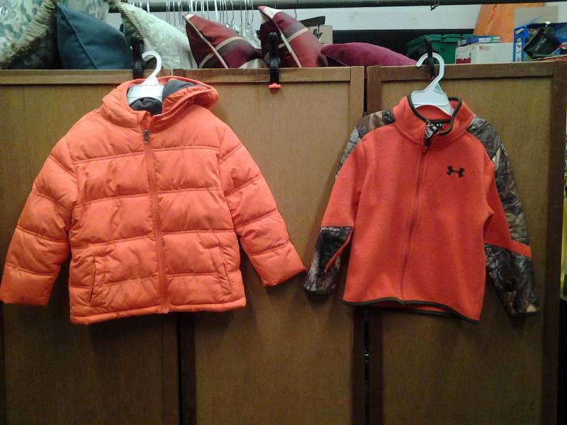 lot 47 image: 2- Boys Size 4 Under Armor Fleece, Orange Puffy Jacket