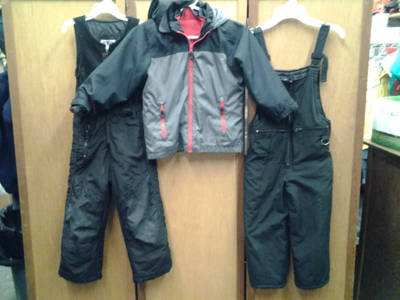 lot 48 image: 2-Boys Snow Pants Size 5, 1-Healthex Zip Out Jacket Size 5