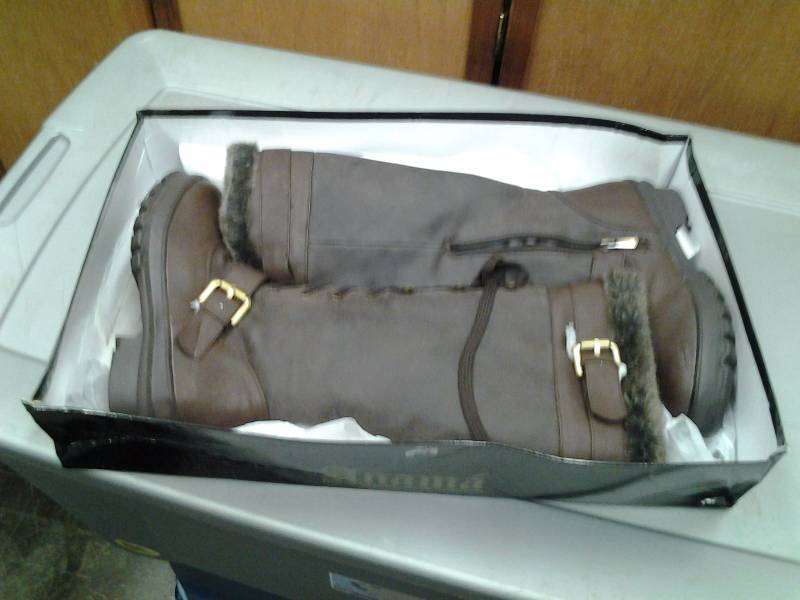 lot 94 image: NEW Anama Knee Boot - Size 6 (Coffee Color)