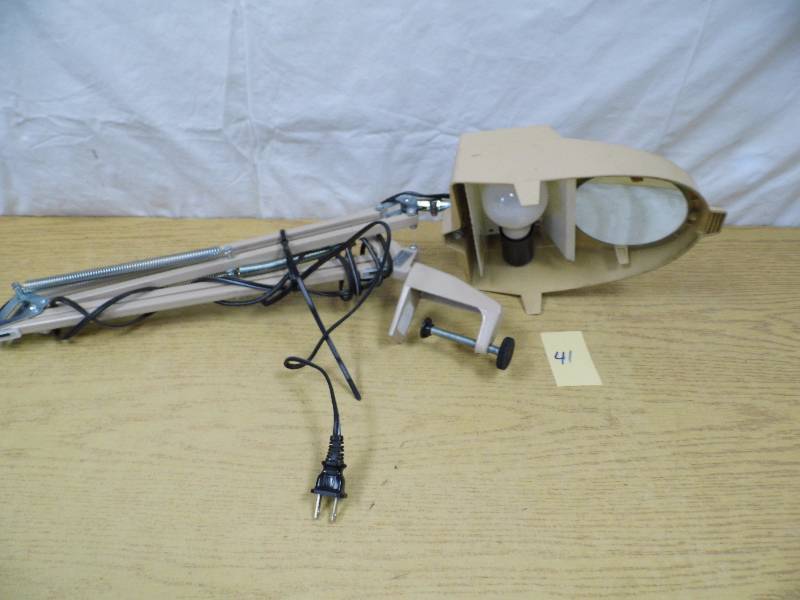 Table Mount Magnafying Glass