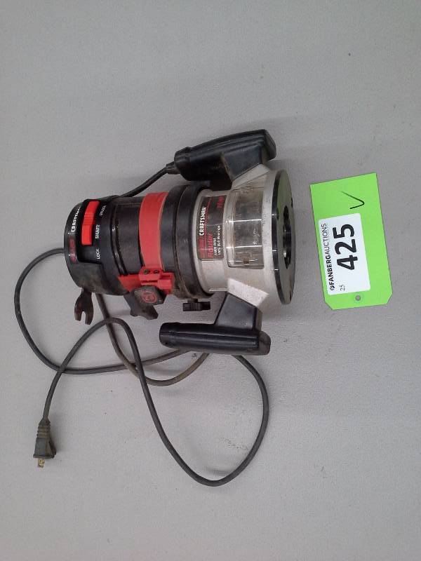 lot 425 image: Craftsman 1.5 HP Router