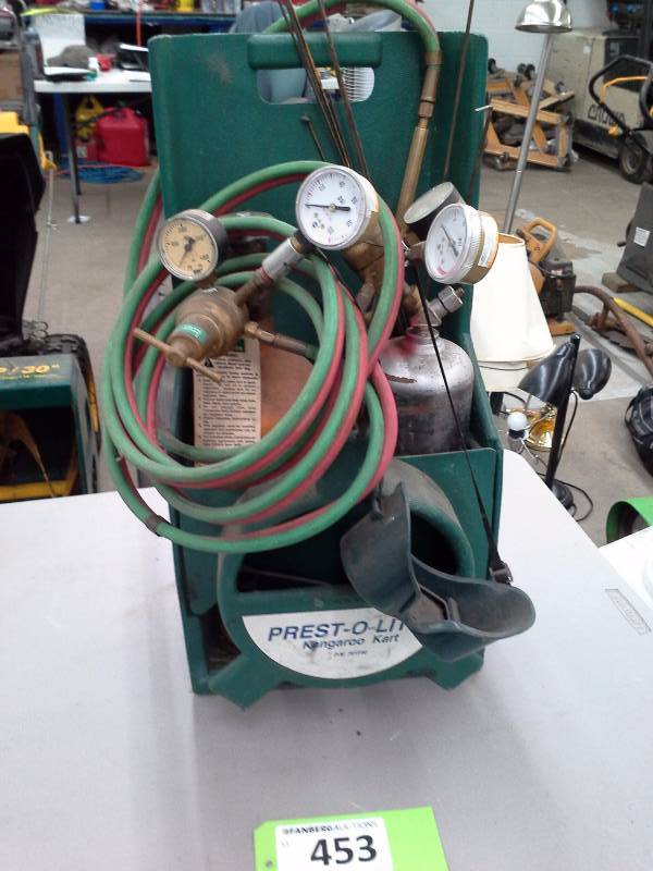 lot 453 image: Presto-o-Lite Kangaroo Kart Torch Kit