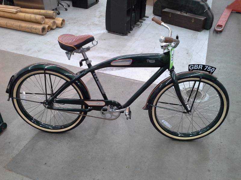 lot 477 image: Felt Vintage-Style Bike