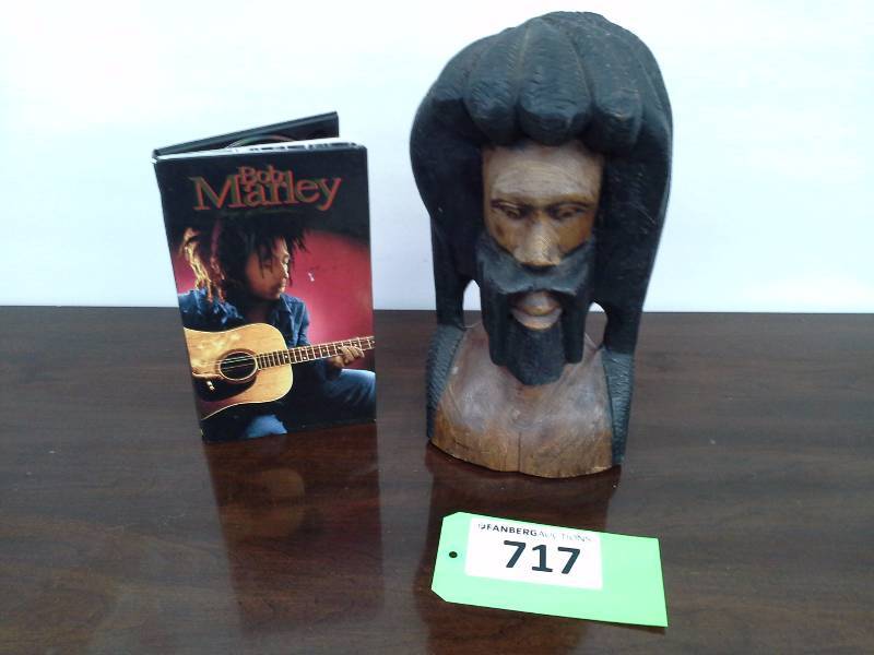 lot 717 image: Bob Marley Wooden Statue and Box Set
