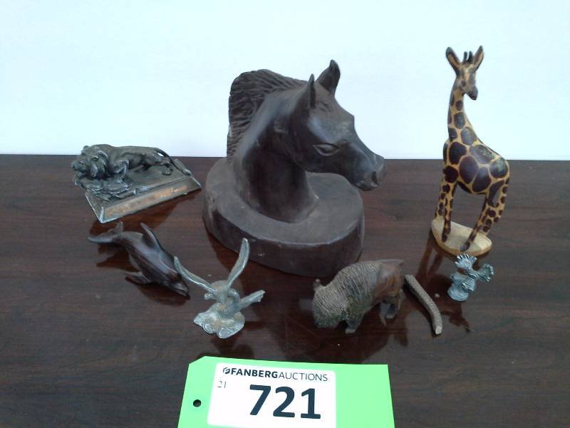 lot 721 image: Misc. Figurine Lot