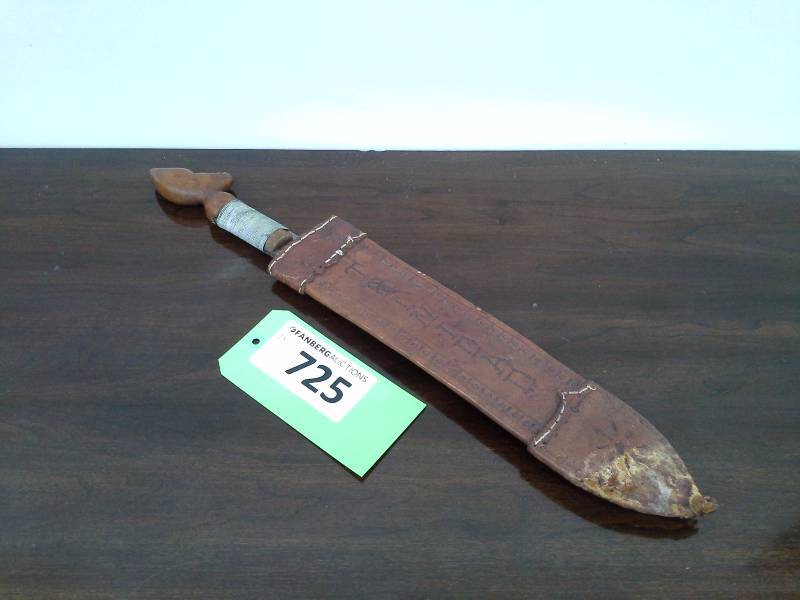 lot 725 image: Trinidad MacheteLarge Knife