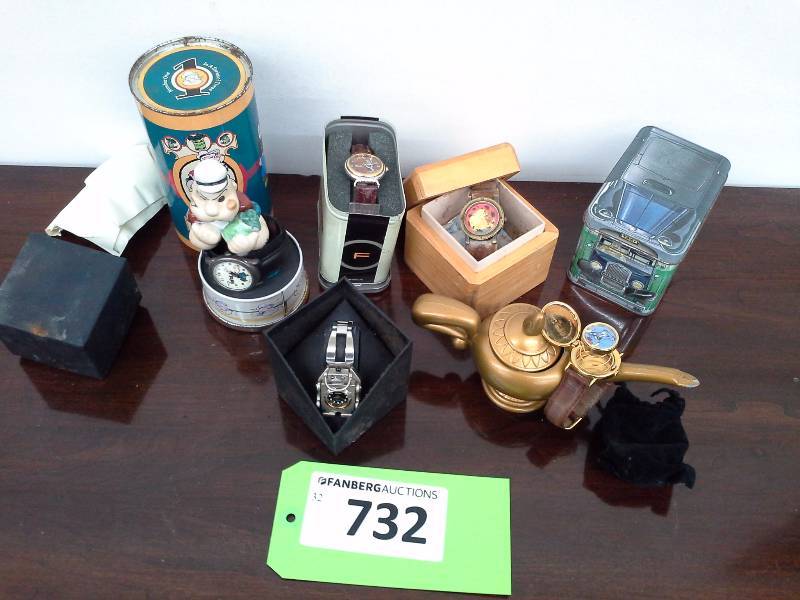 lot 732 image: Watch Lot